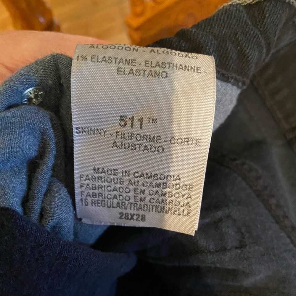 Levi’s - Picture 3 of 3